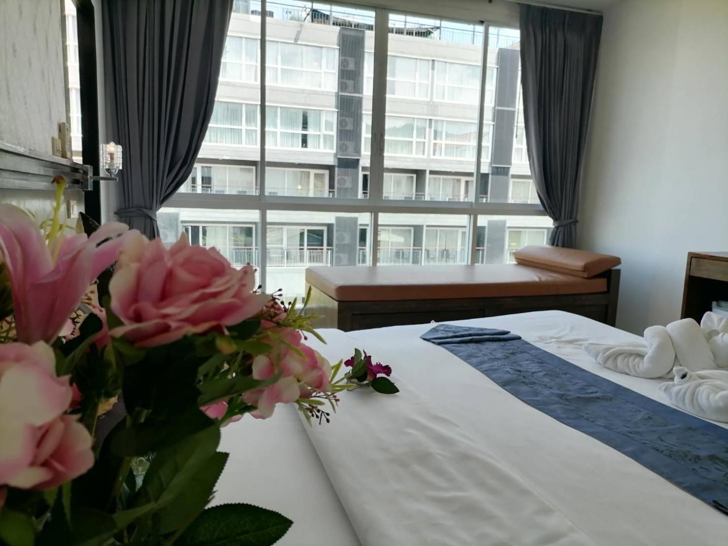 Nj Patong Hotel Extérieur photo