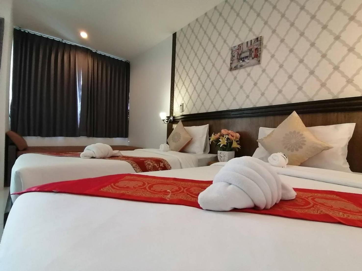 Nj Patong Hotel Extérieur photo